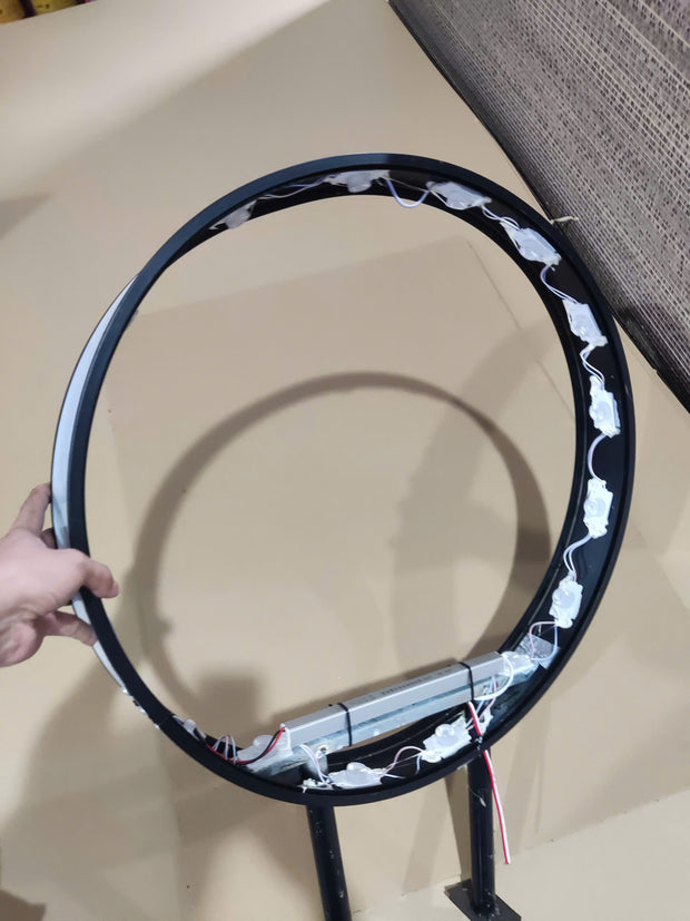 THE ROUND STEEL FRAME